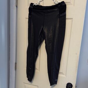 New Balance Black Leggings 3/4 length Iridescent.